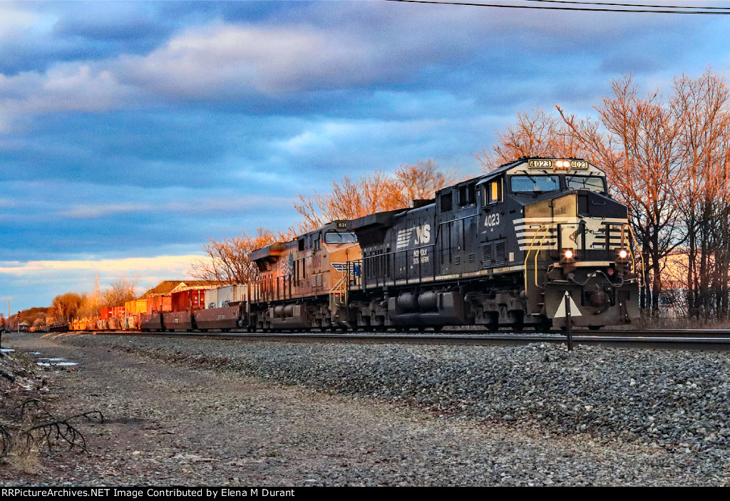 NS 4023 on 269